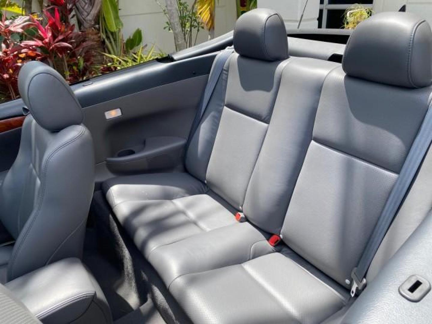 2006 Lunar Mist Metallic /Dark Stone Toyota Camry Solara SLE V6 LOW MILES 54,978 1 OWNER (4T1FA38P36U) with an 3.3L DOHC SMPI 24-Valve V6 Engine engine, Automatic transmission, located at 4701 North Dixie Hwy, Pompano Beach, FL, 33064, (954) 422-2889, 26.240938, -80.123474 - OUR WEBPAGE FLORIDACARS1.COM HAS OVER 100 PHOTOS AND FREE CARFAX LINK 2006 Toyota Camry Solara SLE V6 1 OWNER LEATHER LOADED ABSOLUTELY NO CRACKS ON THE DASH Convertible 3.3L V6 F DOHC 24V Gasoline 28 MPG Front Wheel Drive Features ABS Brakes Air Conditioning Alloy Wheels AM/FM Stereo Automatic Tran - Photo#94