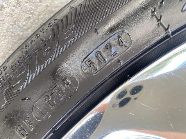 2007 Polar White /Tan Saturn Sky LOW MILES 21,329 5 SPEED MANUAL (1G8MB35B47Y) with an 2.4L DOHC VVT I4 Aluminum Ecotec Engine engine, Manual transmission, located at 4701 North Dixie Hwy, Pompano Beach, FL, 33064, (954) 422-2889, 26.240938, -80.123474 - OUR WEBPAGE FLORIDACARS1.COM HAS OVER 100 PHOTOS AND FREE CARFAX LINK 2007 Saturn SKY 5 SPEED MANUAL Convertible 2.4L I4 F DOHC Gasoline 28 MPG Rear Wheel Drive Features ABS Brakes Air Conditioning Alloy Wheels AM/FM Stereo Auxiliary Audio Input CD Audio Cruise Control Leather Seats Manual Transmiss - Photo#53