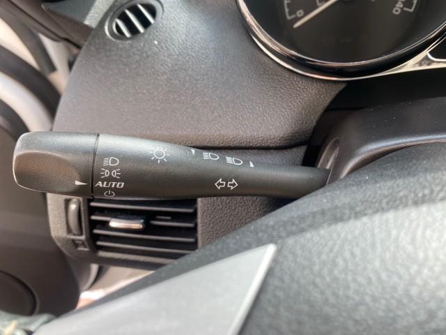 2007 Polar White /Tan Saturn Sky LOW MILES 21,329 5 SPEED MANUAL (1G8MB35B47Y) with an 2.4L DOHC VVT I4 Aluminum Ecotec Engine engine, Manual transmission, located at 4701 North Dixie Hwy, Pompano Beach, FL, 33064, (954) 422-2889, 26.240938, -80.123474 - OUR WEBPAGE FLORIDACARS1.COM HAS OVER 100 PHOTOS AND FREE CARFAX LINK 2007 Saturn SKY 5 SPEED MANUAL Convertible 2.4L I4 F DOHC Gasoline 28 MPG Rear Wheel Drive Features ABS Brakes Air Conditioning Alloy Wheels AM/FM Stereo Auxiliary Audio Input CD Audio Cruise Control Leather Seats Manual Transmiss - Photo#70