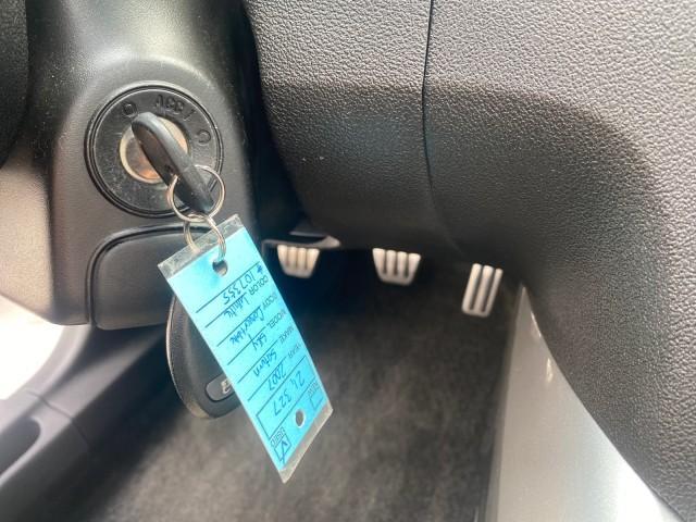 2007 Polar White /Tan Saturn Sky LOW MILES 21,329 5 SPEED MANUAL (1G8MB35B47Y) with an 2.4L DOHC VVT I4 Aluminum Ecotec Engine engine, Manual transmission, located at 4701 North Dixie Hwy, Pompano Beach, FL, 33064, (954) 422-2889, 26.240938, -80.123474 - OUR WEBPAGE FLORIDACARS1.COM HAS OVER 100 PHOTOS AND FREE CARFAX LINK 2007 Saturn SKY 5 SPEED MANUAL Convertible 2.4L I4 F DOHC Gasoline 28 MPG Rear Wheel Drive Features ABS Brakes Air Conditioning Alloy Wheels AM/FM Stereo Auxiliary Audio Input CD Audio Cruise Control Leather Seats Manual Transmiss - Photo#72