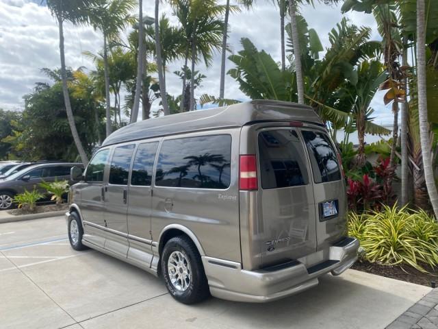 2004 Sandalwood Metallic /Neutral Chevrolet Express Passenger 1 OWNER HI TOP EXPLORER CONVERSION (1GBFG15T141) with an 5.3L Vortec 5300 V8 SFI Engine engine, Automatic transmission, located at 4701 North Dixie Hwy, Pompano Beach, FL, 33064, (954) 422-2889, 26.240938, -80.123474 - OUR WEBPAGE FLORIDACARS1.COM HAS OVER 100 PHOTOS AND FREE CARFAX LINK 2004 Chevrolet Express 1500 EXPLORER HIGH TOP CONVERSION TOP OF THE LINE LEATHER LOADED DUAL DOORS ON BOTH SIDES ONE OF A KIND FIND WILL NOT LAST IN STOCK Van 5.3L V8 F Gasoline 20 MPG Rear Wheel Drive Features ABS Brakes Air Cond - Photo#5