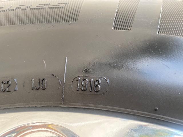 2004 Sandalwood Metallic /Neutral Chevrolet Express Passenger 1 OWNER HI TOP EXPLORER CONVERSION (1GBFG15T141) with an 5.3L Vortec 5300 V8 SFI Engine engine, Automatic transmission, located at 4701 North Dixie Hwy, Pompano Beach, FL, 33064, (954) 422-2889, 26.240938, -80.123474 - OUR WEBPAGE FLORIDACARS1.COM HAS OVER 100 PHOTOS AND FREE CARFAX LINK 2004 Chevrolet Express 1500 EXPLORER HIGH TOP CONVERSION TOP OF THE LINE LEATHER LOADED DUAL DOORS ON BOTH SIDES ONE OF A KIND FIND WILL NOT LAST IN STOCK Van 5.3L V8 F Gasoline 20 MPG Rear Wheel Drive Features ABS Brakes Air Cond - Photo#36