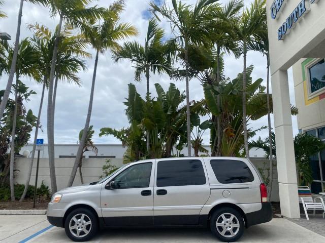 2005 Silver Pearl /Grey Saturn Relay Relay 2 VAN LOW MILES 64,057 1 OWNER (5GZDV03LX5D) with an 3.5L OHV SMPI 12-Valve V6 Aluminum Engine engine, Automatic transmission, located at 4701 North Dixie Hwy, Pompano Beach, FL, 33064, (954) 422-2889, 26.240938, -80.123474 - OUR WEBPAGE FLORIDACARS1.COM HAS OVER 100 PHOTOS AND FREE CARFAX LINK 2005 Saturn Relay 2 1 OWNER AUTO CHECK IS CORRECT CARFAX STATES 2 OWNERS THIS IS INCORRECT Van 3.5L V6 F Gasoline MPG 24 Front Wheel Drive Features ABS Brakes Air Conditioning Alloy Wheels AM/FM Stereo Automatic Transmission CD Au - Photo#4