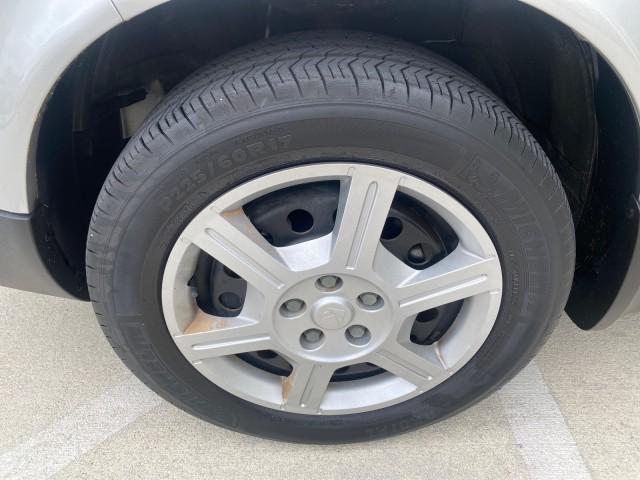 2005 Silver Pearl /Grey Saturn Relay Relay 2 VAN LOW MILES 64,057 1 OWNER (5GZDV03LX5D) with an 3.5L OHV SMPI 12-Valve V6 Aluminum Engine engine, Automatic transmission, located at 4701 North Dixie Hwy, Pompano Beach, FL, 33064, (954) 422-2889, 26.240938, -80.123474 - OUR WEBPAGE FLORIDACARS1.COM HAS OVER 100 PHOTOS AND FREE CARFAX LINK 2005 Saturn Relay 2 1 OWNER AUTO CHECK IS CORRECT CARFAX STATES 2 OWNERS THIS IS INCORRECT Van 3.5L V6 F Gasoline MPG 24 Front Wheel Drive Features ABS Brakes Air Conditioning Alloy Wheels AM/FM Stereo Automatic Transmission CD Au - Photo#19