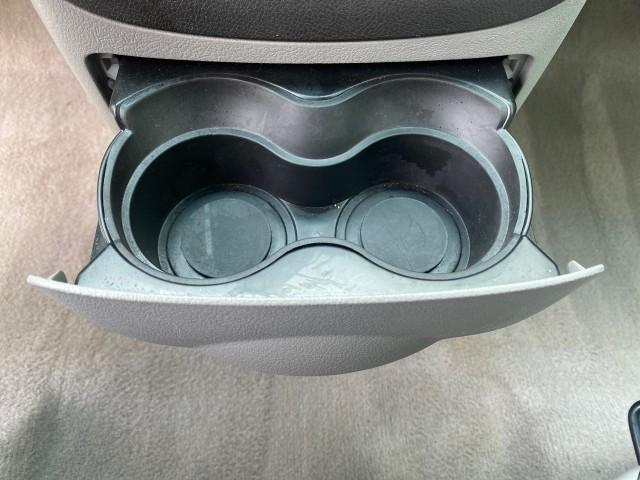 2005 Silver Pearl /Grey Saturn Relay Relay 2 VAN LOW MILES 64,057 1 OWNER (5GZDV03LX5D) with an 3.5L OHV SMPI 12-Valve V6 Aluminum Engine engine, Automatic transmission, located at 4701 North Dixie Hwy, Pompano Beach, FL, 33064, (954) 422-2889, 26.240938, -80.123474 - OUR WEBPAGE FLORIDACARS1.COM HAS OVER 100 PHOTOS AND FREE CARFAX LINK 2005 Saturn Relay 2 1 OWNER AUTO CHECK IS CORRECT CARFAX STATES 2 OWNERS THIS IS INCORRECT Van 3.5L V6 F Gasoline MPG 24 Front Wheel Drive Features ABS Brakes Air Conditioning Alloy Wheels AM/FM Stereo Automatic Transmission CD Au - Photo#61