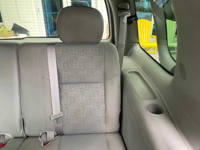 2005 Silver Pearl /Grey Saturn Relay Relay 2 VAN LOW MILES 64,057 1 OWNER (5GZDV03LX5D) with an 3.5L OHV SMPI 12-Valve V6 Aluminum Engine engine, Automatic transmission, located at 4701 North Dixie Hwy, Pompano Beach, FL, 33064, (954) 422-2889, 26.240938, -80.123474 - OUR WEBPAGE FLORIDACARS1.COM HAS OVER 100 PHOTOS AND FREE CARFAX LINK 2005 Saturn Relay 2 1 OWNER AUTO CHECK IS CORRECT CARFAX STATES 2 OWNERS THIS IS INCORRECT Van 3.5L V6 F Gasoline MPG 24 Front Wheel Drive Features ABS Brakes Air Conditioning Alloy Wheels AM/FM Stereo Automatic Transmission CD Au - Photo#80