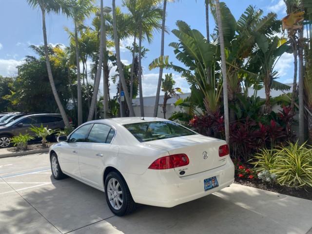 2008 White Opal /Cocoa/Cashmere Buick Lucerne CXL LOW MILES 40,989 1 OWNER (1G4HD57298U) with an 3.8L V6 SFI Engine engine, Automatic transmission, located at 4701 North Dixie Hwy, Pompano Beach, FL, 33064, (954) 422-2889, 26.240938, -80.123474 - OUR WEBPAGE FLORIDACARS1.COM HAS OVER 100 PHOTOS AND FREE CARFAX LINK 2008 Buick Lucerne CXL 1 OWNER CARFAX MINOR BUMPER SCUFF AUTO CHECK 1 OWNER NO ACCIDENTS Sedan 4 DR 3.8L V6 F Gasoline 28 MPG Front Wheel Drive Features ABS Brakes Air Conditioning Alloy Wheels AM/FM Stereo Automatic Transmission - Photo#5