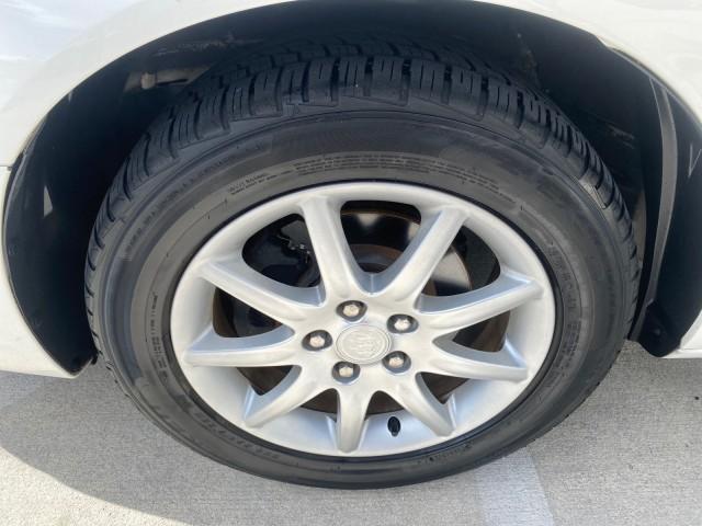 2008 White Opal /Cocoa/Cashmere Buick Lucerne CXL LOW MILES 40,989 1 OWNER (1G4HD57298U) with an 3.8L V6 SFI Engine engine, Automatic transmission, located at 4701 North Dixie Hwy, Pompano Beach, FL, 33064, (954) 422-2889, 26.240938, -80.123474 - OUR WEBPAGE FLORIDACARS1.COM HAS OVER 100 PHOTOS AND FREE CARFAX LINK 2008 Buick Lucerne CXL 1 OWNER CARFAX MINOR BUMPER SCUFF AUTO CHECK 1 OWNER NO ACCIDENTS Sedan 4 DR 3.8L V6 F Gasoline 28 MPG Front Wheel Drive Features ABS Brakes Air Conditioning Alloy Wheels AM/FM Stereo Automatic Transmission - Photo#19