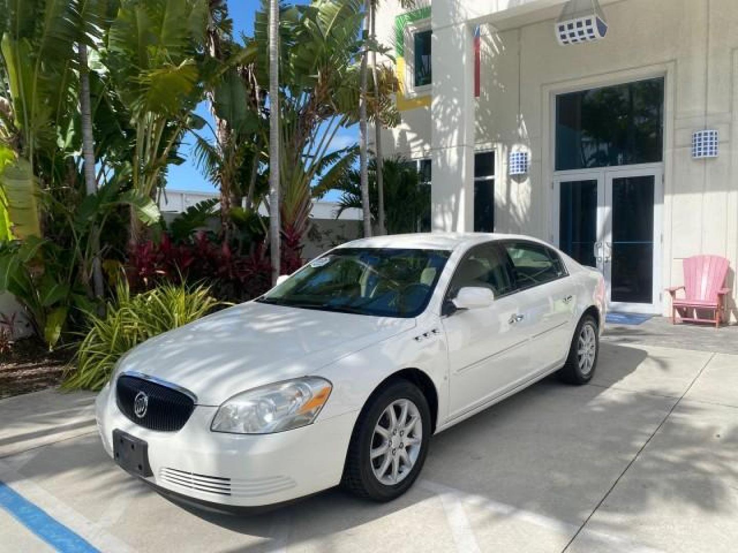 2008 White Opal /Cocoa/Cashmere Buick Lucerne CXL LOW MILES 40,989 1 OWNER (1G4HD57298U) with an 3.8L V6 SFI Engine engine, Automatic transmission, located at 4701 North Dixie Hwy, Pompano Beach, FL, 33064, (954) 422-2889, 26.240938, -80.123474 - OUR WEBPAGE FLORIDACARS1.COM HAS OVER 100 PHOTOS AND FREE CARFAX LINK 2008 Buick Lucerne CXL 1 OWNER CARFAX MINOR BUMPER SCUFF AUTO CHECK 1 OWNER NO ACCIDENTS Sedan 4 DR 3.8L V6 F Gasoline 28 MPG Front Wheel Drive Features ABS Brakes Air Conditioning Alloy Wheels AM/FM Stereo Automatic Transmission- Photo#28