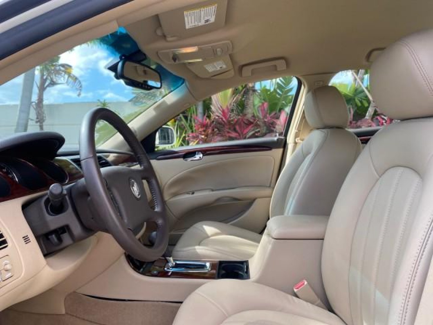 2008 White Opal /Cocoa/Cashmere Buick Lucerne CXL LOW MILES 40,989 1 OWNER (1G4HD57298U) with an 3.8L V6 SFI Engine engine, Automatic transmission, located at 4701 North Dixie Hwy, Pompano Beach, FL, 33064, (954) 422-2889, 26.240938, -80.123474 - OUR WEBPAGE FLORIDACARS1.COM HAS OVER 100 PHOTOS AND FREE CARFAX LINK 2008 Buick Lucerne CXL 1 OWNER CARFAX MINOR BUMPER SCUFF AUTO CHECK 1 OWNER NO ACCIDENTS Sedan 4 DR 3.8L V6 F Gasoline 28 MPG Front Wheel Drive Features ABS Brakes Air Conditioning Alloy Wheels AM/FM Stereo Automatic Transmission- Photo#44