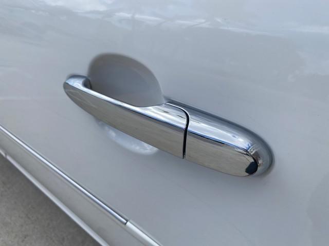 2008 White Opal /Cocoa/Cashmere Buick Lucerne CXL LOW MILES 40,989 1 OWNER (1G4HD57298U) with an 3.8L V6 SFI Engine engine, Automatic transmission, located at 4701 North Dixie Hwy, Pompano Beach, FL, 33064, (954) 422-2889, 26.240938, -80.123474 - OUR WEBPAGE FLORIDACARS1.COM HAS OVER 100 PHOTOS AND FREE CARFAX LINK 2008 Buick Lucerne CXL 1 OWNER CARFAX MINOR BUMPER SCUFF AUTO CHECK 1 OWNER NO ACCIDENTS Sedan 4 DR 3.8L V6 F Gasoline 28 MPG Front Wheel Drive Features ABS Brakes Air Conditioning Alloy Wheels AM/FM Stereo Automatic Transmission - Photo#75