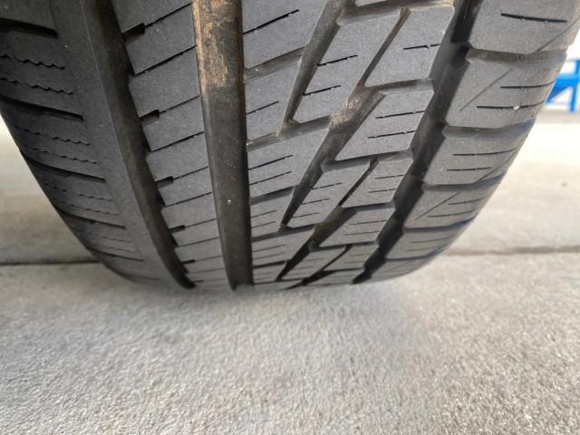 2008 White Opal /Cocoa/Cashmere Buick Lucerne CXL LOW MILES 40,989 1 OWNER (1G4HD57298U) with an 3.8L V6 SFI Engine engine, Automatic transmission, located at 4701 North Dixie Hwy, Pompano Beach, FL, 33064, (954) 422-2889, 26.240938, -80.123474 - OUR WEBPAGE FLORIDACARS1.COM HAS OVER 100 PHOTOS AND FREE CARFAX LINK 2008 Buick Lucerne CXL 1 OWNER CARFAX MINOR BUMPER SCUFF AUTO CHECK 1 OWNER NO ACCIDENTS Sedan 4 DR 3.8L V6 F Gasoline 28 MPG Front Wheel Drive Features ABS Brakes Air Conditioning Alloy Wheels AM/FM Stereo Automatic Transmission - Photo#89