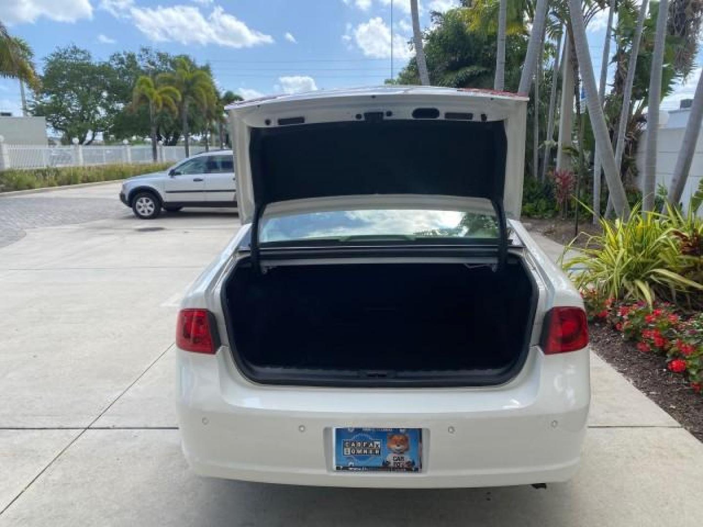 2008 White Opal /Cocoa/Cashmere Buick Lucerne CXL LOW MILES 40,989 1 OWNER (1G4HD57298U) with an 3.8L V6 SFI Engine engine, Automatic transmission, located at 4701 North Dixie Hwy, Pompano Beach, FL, 33064, (954) 422-2889, 26.240938, -80.123474 - OUR WEBPAGE FLORIDACARS1.COM HAS OVER 100 PHOTOS AND FREE CARFAX LINK 2008 Buick Lucerne CXL 1 OWNER CARFAX MINOR BUMPER SCUFF AUTO CHECK 1 OWNER NO ACCIDENTS Sedan 4 DR 3.8L V6 F Gasoline 28 MPG Front Wheel Drive Features ABS Brakes Air Conditioning Alloy Wheels AM/FM Stereo Automatic Transmission- Photo#95