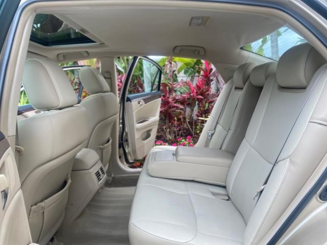 2011 Sandy Beach Metallic /Ivory Toyota Avalon Limited LEATHER LOADED SUNROOF (4T1BK3DB8BU) with an 3.5L DOHC EFI 24-Valve V6 Engine engine, Automatic transmission, located at 4701 North Dixie Hwy, Pompano Beach, FL, 33064, (954) 422-2889, 26.240938, -80.123474 - OUR WEBPAGE FLORIDACARS1.COM HAS OVER 100 PHOTOS AND FREE CARFAX LINK 2011 Toyota Avalon LIMITED LEATHER SUNROOF THE DASH HAS ABSOLUTELY NO CRACKS Sedan 4 DR 3.5L V6 F DOHC 24V Gasoline 29 MPG Front Wheel Drive Features A/C Seat(s) ABS Brakes Air Conditioning Alloy Wheels AM/FM Stereo Automatic Tran - Photo#14
