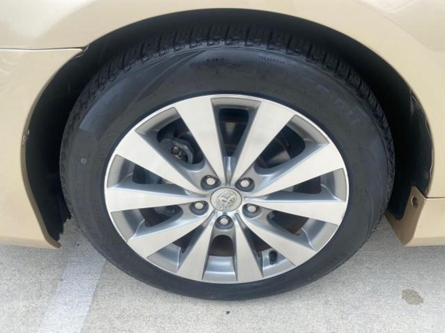 2011 Sandy Beach Metallic /Ivory Toyota Avalon Limited LEATHER LOADED SUNROOF (4T1BK3DB8BU) with an 3.5L DOHC EFI 24-Valve V6 Engine engine, Automatic transmission, located at 4701 North Dixie Hwy, Pompano Beach, FL, 33064, (954) 422-2889, 26.240938, -80.123474 - OUR WEBPAGE FLORIDACARS1.COM HAS OVER 100 PHOTOS AND FREE CARFAX LINK 2011 Toyota Avalon LIMITED LEATHER SUNROOF THE DASH HAS ABSOLUTELY NO CRACKS Sedan 4 DR 3.5L V6 F DOHC 24V Gasoline 29 MPG Front Wheel Drive Features A/C Seat(s) ABS Brakes Air Conditioning Alloy Wheels AM/FM Stereo Automatic Tran- Photo#19