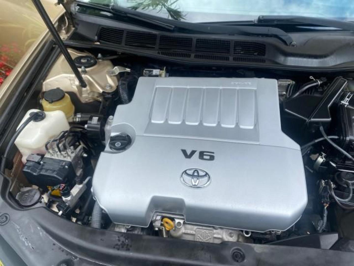 2011 Sandy Beach Metallic /Ivory Toyota Avalon Limited LEATHER LOADED SUNROOF (4T1BK3DB8BU) with an 3.5L DOHC EFI 24-Valve V6 Engine engine, Automatic transmission, located at 4701 North Dixie Hwy, Pompano Beach, FL, 33064, (954) 422-2889, 26.240938, -80.123474 - OUR WEBPAGE FLORIDACARS1.COM HAS OVER 100 PHOTOS AND FREE CARFAX LINK 2011 Toyota Avalon LIMITED LEATHER SUNROOF THE DASH HAS ABSOLUTELY NO CRACKS Sedan 4 DR 3.5L V6 F DOHC 24V Gasoline 29 MPG Front Wheel Drive Features A/C Seat(s) ABS Brakes Air Conditioning Alloy Wheels AM/FM Stereo Automatic Tran- Photo#24