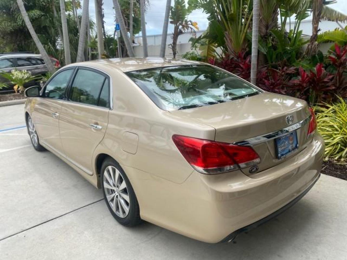 2011 Sandy Beach Metallic /Ivory Toyota Avalon Limited LEATHER LOADED SUNROOF (4T1BK3DB8BU) with an 3.5L DOHC EFI 24-Valve V6 Engine engine, Automatic transmission, located at 4701 North Dixie Hwy, Pompano Beach, FL, 33064, (954) 422-2889, 26.240938, -80.123474 - OUR WEBPAGE FLORIDACARS1.COM HAS OVER 100 PHOTOS AND FREE CARFAX LINK 2011 Toyota Avalon LIMITED LEATHER SUNROOF THE DASH HAS ABSOLUTELY NO CRACKS Sedan 4 DR 3.5L V6 F DOHC 24V Gasoline 29 MPG Front Wheel Drive Features A/C Seat(s) ABS Brakes Air Conditioning Alloy Wheels AM/FM Stereo Automatic Tran- Photo#33