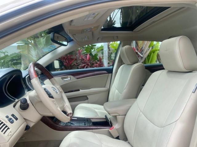 2011 Sandy Beach Metallic /Ivory Toyota Avalon Limited LEATHER LOADED SUNROOF (4T1BK3DB8BU) with an 3.5L DOHC EFI 24-Valve V6 Engine engine, Automatic transmission, located at 4701 North Dixie Hwy, Pompano Beach, FL, 33064, (954) 422-2889, 26.240938, -80.123474 - OUR WEBPAGE FLORIDACARS1.COM HAS OVER 100 PHOTOS AND FREE CARFAX LINK 2011 Toyota Avalon LIMITED LEATHER SUNROOF THE DASH HAS ABSOLUTELY NO CRACKS Sedan 4 DR 3.5L V6 F DOHC 24V Gasoline 29 MPG Front Wheel Drive Features A/C Seat(s) ABS Brakes Air Conditioning Alloy Wheels AM/FM Stereo Automatic Tran - Photo#44