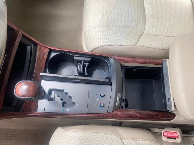 2011 Sandy Beach Metallic /Ivory Toyota Avalon Limited LEATHER LOADED SUNROOF (4T1BK3DB8BU) with an 3.5L DOHC EFI 24-Valve V6 Engine engine, Automatic transmission, located at 4701 North Dixie Hwy, Pompano Beach, FL, 33064, (954) 422-2889, 26.240938, -80.123474 - OUR WEBPAGE FLORIDACARS1.COM HAS OVER 100 PHOTOS AND FREE CARFAX LINK 2011 Toyota Avalon LIMITED LEATHER SUNROOF THE DASH HAS ABSOLUTELY NO CRACKS Sedan 4 DR 3.5L V6 F DOHC 24V Gasoline 29 MPG Front Wheel Drive Features A/C Seat(s) ABS Brakes Air Conditioning Alloy Wheels AM/FM Stereo Automatic Tran - Photo#67