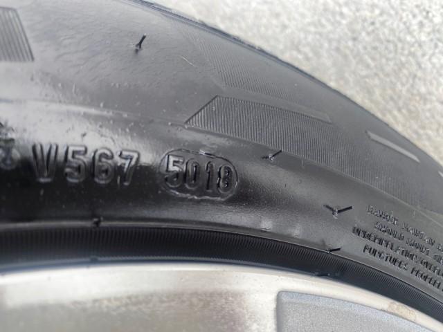 2011 Sandy Beach Metallic /Ivory Toyota Avalon Limited LEATHER LOADED SUNROOF (4T1BK3DB8BU) with an 3.5L DOHC EFI 24-Valve V6 Engine engine, Automatic transmission, located at 4701 North Dixie Hwy, Pompano Beach, FL, 33064, (954) 422-2889, 26.240938, -80.123474 - OUR WEBPAGE FLORIDACARS1.COM HAS OVER 100 PHOTOS AND FREE CARFAX LINK 2011 Toyota Avalon LIMITED LEATHER SUNROOF THE DASH HAS ABSOLUTELY NO CRACKS Sedan 4 DR 3.5L V6 F DOHC 24V Gasoline 29 MPG Front Wheel Drive Features A/C Seat(s) ABS Brakes Air Conditioning Alloy Wheels AM/FM Stereo Automatic Tran - Photo#96