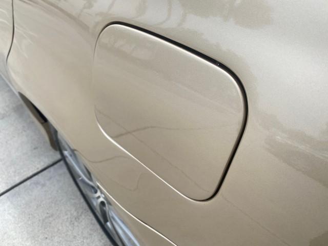 2011 Sandy Beach Metallic /Ivory Toyota Avalon Limited LEATHER LOADED SUNROOF (4T1BK3DB8BU) with an 3.5L DOHC EFI 24-Valve V6 Engine engine, Automatic transmission, located at 4701 North Dixie Hwy, Pompano Beach, FL, 33064, (954) 422-2889, 26.240938, -80.123474 - OUR WEBPAGE FLORIDACARS1.COM HAS OVER 100 PHOTOS AND FREE CARFAX LINK 2011 Toyota Avalon LIMITED LEATHER SUNROOF THE DASH HAS ABSOLUTELY NO CRACKS Sedan 4 DR 3.5L V6 F DOHC 24V Gasoline 29 MPG Front Wheel Drive Features A/C Seat(s) ABS Brakes Air Conditioning Alloy Wheels AM/FM Stereo Automatic Tran - Photo#97