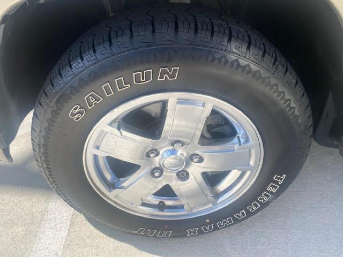 2006 Dark Khaki Pearl /Dark Khaki/Lght Graystone Jeep Grand Cherokee Overland LOW MILES 57,372 1 OWNER 4WD (1J8HR68226C) with an 5.7L Hemi Multi Displacement Engine engine, Automatic transmission, located at 4701 North Dixie Hwy, Pompano Beach, FL, 33064, (954) 422-2889, 26.240938, -80.123474 - OUR WEBPAGE FLORIDACARS1.COM HAS OVER 100 PHOTOS AND FREE CARFAX LINK 2006 Jeep Grand Cherokee Overland 1 OWNER 4WD 4 Door Wagon/Sport Utility 5.7L V8 F Gasoline 19 MPG Rear Wheel Drive w/ 4X4 Features 4WD/AWD ABS Brakes Air Conditioning Alloy Wheels AM/FM Stereo Automatic Transmission Auxiliary Aud- Photo#19