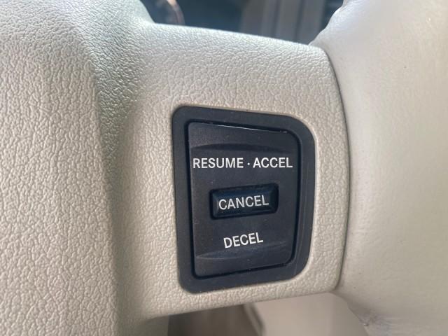 2006 Light Khaki Metallic /Dark Khaki/Lght Graystone Jeep Grand Cherokee Overland LOW MILES 57,372 1 OWNER 4WD (1J8HR68226C) with an 5.7L Hemi Multi Displacement Engine engine, Automatic transmission, located at 4701 North Dixie Hwy, Pompano Beach, FL, 33064, (954) 422-2889, 26.240938, -80.123474 - OUR WEBPAGE FLORIDACARS1.COM HAS OVER 100 PHOTOS AND FREE CARFAX LINK 2006 Jeep Grand Cherokee Overland 1 OWNER 4WD 4 Door Wagon/Sport Utility 5.7L V8 F Gasoline 19 MPG Rear Wheel Drive w/ 4X4 Features 4WD/AWD ABS Brakes Air Conditioning Alloy Wheels AM/FM Stereo Automatic Transmission Auxiliary Aud - Photo#52