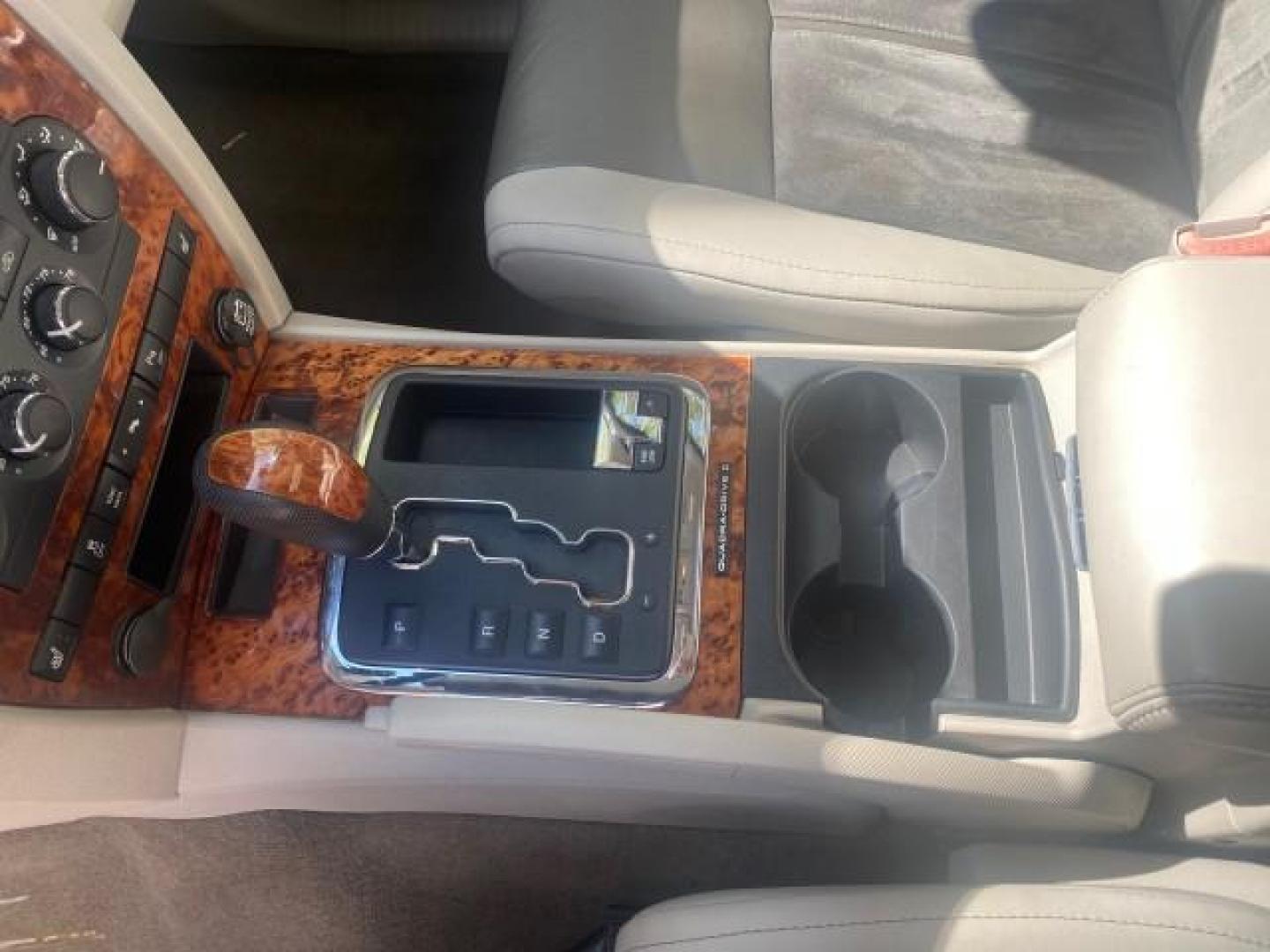 2006 Dark Khaki Pearl /Dark Khaki/Lght Graystone Jeep Grand Cherokee Overland LOW MILES 57,372 1 OWNER 4WD (1J8HR68226C) with an 5.7L Hemi Multi Displacement Engine engine, Automatic transmission, located at 4701 North Dixie Hwy, Pompano Beach, FL, 33064, (954) 422-2889, 26.240938, -80.123474 - OUR WEBPAGE FLORIDACARS1.COM HAS OVER 100 PHOTOS AND FREE CARFAX LINK 2006 Jeep Grand Cherokee Overland 1 OWNER 4WD 4 Door Wagon/Sport Utility 5.7L V8 F Gasoline 19 MPG Rear Wheel Drive w/ 4X4 Features 4WD/AWD ABS Brakes Air Conditioning Alloy Wheels AM/FM Stereo Automatic Transmission Auxiliary Aud- Photo#61