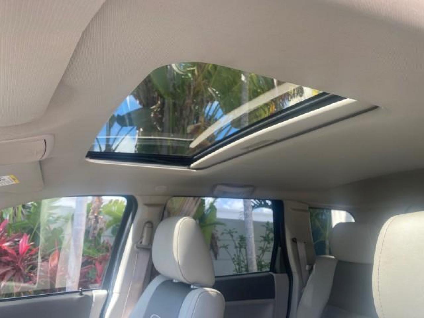 2006 Dark Khaki Pearl /Dark Khaki/Lght Graystone Jeep Grand Cherokee Overland LOW MILES 57,372 1 OWNER 4WD (1J8HR68226C) with an 5.7L Hemi Multi Displacement Engine engine, Automatic transmission, located at 4701 North Dixie Hwy, Pompano Beach, FL, 33064, (954) 422-2889, 26.240938, -80.123474 - OUR WEBPAGE FLORIDACARS1.COM HAS OVER 100 PHOTOS AND FREE CARFAX LINK 2006 Jeep Grand Cherokee Overland 1 OWNER 4WD 4 Door Wagon/Sport Utility 5.7L V8 F Gasoline 19 MPG Rear Wheel Drive w/ 4X4 Features 4WD/AWD ABS Brakes Air Conditioning Alloy Wheels AM/FM Stereo Automatic Transmission Auxiliary Aud- Photo#70