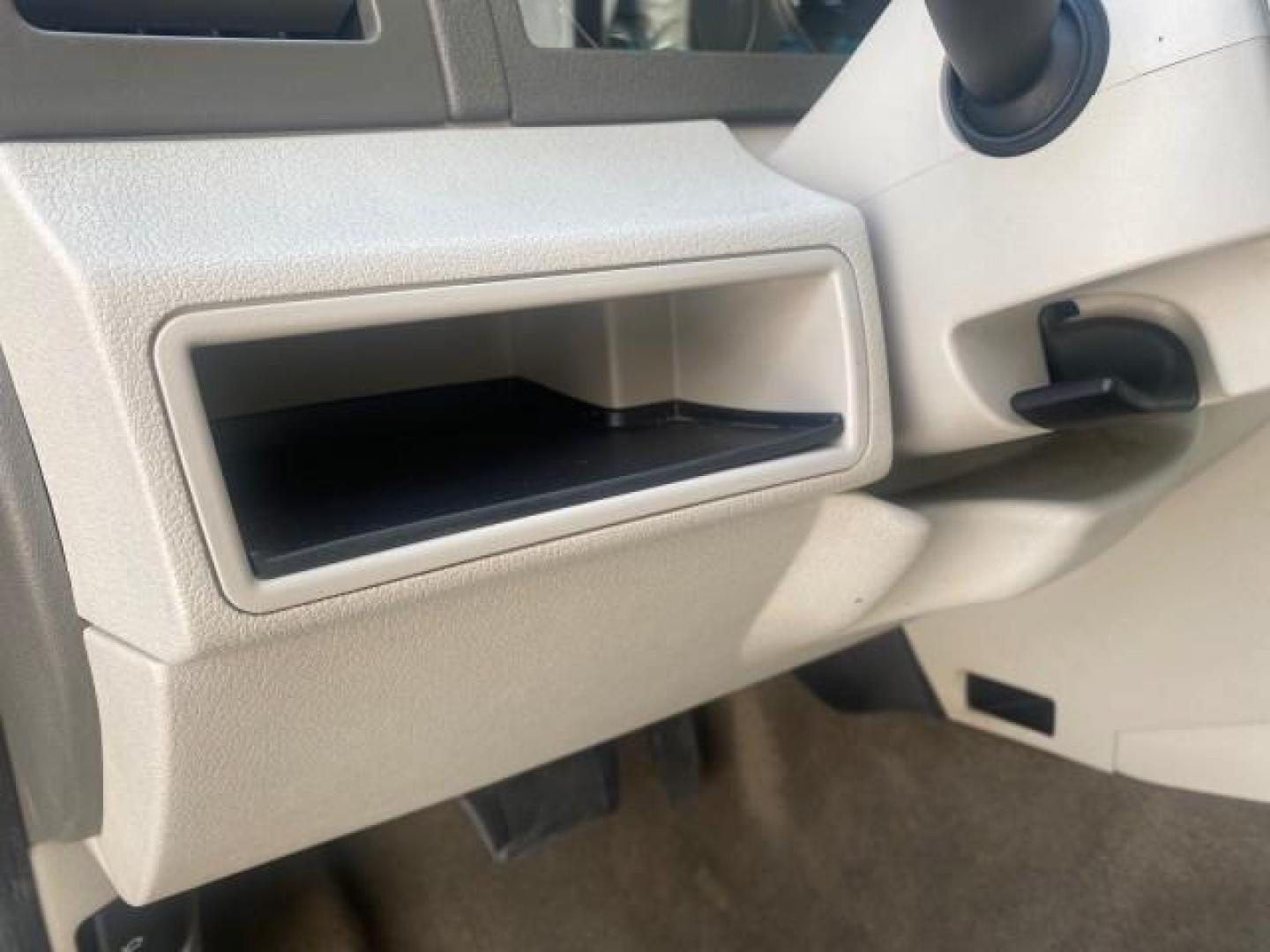 2006 Dark Khaki Pearl /Dark Khaki/Lght Graystone Jeep Grand Cherokee Overland LOW MILES 57,372 1 OWNER 4WD (1J8HR68226C) with an 5.7L Hemi Multi Displacement Engine engine, Automatic transmission, located at 4701 North Dixie Hwy, Pompano Beach, FL, 33064, (954) 422-2889, 26.240938, -80.123474 - OUR WEBPAGE FLORIDACARS1.COM HAS OVER 100 PHOTOS AND FREE CARFAX LINK 2006 Jeep Grand Cherokee Overland 1 OWNER 4WD 4 Door Wagon/Sport Utility 5.7L V8 F Gasoline 19 MPG Rear Wheel Drive w/ 4X4 Features 4WD/AWD ABS Brakes Air Conditioning Alloy Wheels AM/FM Stereo Automatic Transmission Auxiliary Aud- Photo#73