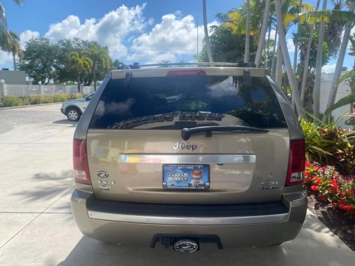 2006 Dark Khaki Pearl /Dark Khaki/Lght Graystone Jeep Grand Cherokee Overland LOW MILES 57,372 1 OWNER 4WD (1J8HR68226C) with an 5.7L Hemi Multi Displacement Engine engine, Automatic transmission, located at 4701 North Dixie Hwy, Pompano Beach, FL, 33064, (954) 422-2889, 26.240938, -80.123474 - OUR WEBPAGE FLORIDACARS1.COM HAS OVER 100 PHOTOS AND FREE CARFAX LINK 2006 Jeep Grand Cherokee Overland 1 OWNER 4WD 4 Door Wagon/Sport Utility 5.7L V8 F Gasoline 19 MPG Rear Wheel Drive w/ 4X4 Features 4WD/AWD ABS Brakes Air Conditioning Alloy Wheels AM/FM Stereo Automatic Transmission Auxiliary Aud- Photo#94