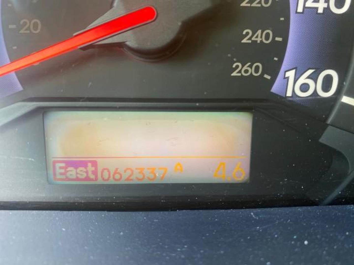 2005 Redrock Pearl /Ivory Honda Odyssey TOURING LOW MILES 62,337 FL (5FNRL38815B) with an 3.5L SOHC MPFI 24-Valve i-VTEC V6 Engine engine, Automatic transmission, located at 4701 North Dixie Hwy, Pompano Beach, FL, 33064, (954) 422-2889, 26.240938, -80.123474 - OUR WEBPAGE FLORIDACARS1.COM HAS OVER 100 PHOTOS AND FREE CARFAX LINK 2005 Honda Odyssey Touring LOADED LEATHER SUNROOF NAVIGATION Van 3.5L V6 F SOHC 24V Gasoline 28 MPG Front Wheel Drive Features ABS Brakes Air Conditioning Alloy Wheels AM/FM Stereo Automatic Transmission Auxiliary Audio Input CD A- Photo#18