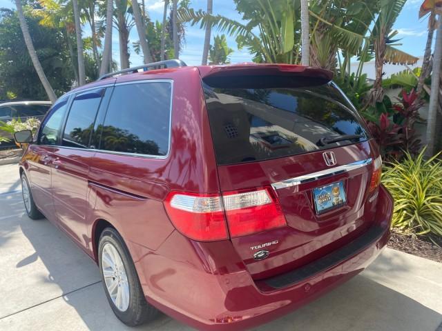 2005 Redrock Pearl /Ivory Honda Odyssey TOURING LOW MILES 62,337 FL (5FNRL38815B) with an 3.5L SOHC MPFI 24-Valve i-VTEC V6 Engine engine, Automatic transmission, located at 4701 North Dixie Hwy, Pompano Beach, FL, 33064, (954) 422-2889, 26.240938, -80.123474 - OUR WEBPAGE FLORIDACARS1.COM HAS OVER 100 PHOTOS AND FREE CARFAX LINK 2005 Honda Odyssey Touring LOADED LEATHER SUNROOF NAVIGATION Van 3.5L V6 F SOHC 24V Gasoline 28 MPG Front Wheel Drive Features ABS Brakes Air Conditioning Alloy Wheels AM/FM Stereo Automatic Transmission Auxiliary Audio Input CD A - Photo#31