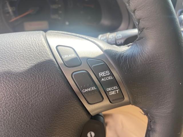 2005 Redrock Pearl /Ivory Honda Odyssey TOURING LOW MILES 62,337 FL (5FNRL38815B) with an 3.5L SOHC MPFI 24-Valve i-VTEC V6 Engine engine, Automatic transmission, located at 4701 North Dixie Hwy, Pompano Beach, FL, 33064, (954) 422-2889, 26.240938, -80.123474 - OUR WEBPAGE FLORIDACARS1.COM HAS OVER 100 PHOTOS AND FREE CARFAX LINK 2005 Honda Odyssey Touring LOADED LEATHER SUNROOF NAVIGATION Van 3.5L V6 F SOHC 24V Gasoline 28 MPG Front Wheel Drive Features ABS Brakes Air Conditioning Alloy Wheels AM/FM Stereo Automatic Transmission Auxiliary Audio Input CD A - Photo#50