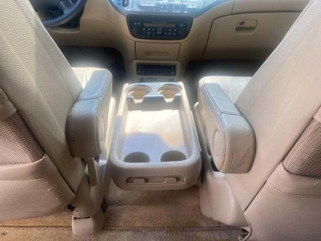 2005 Redrock Pearl /Ivory Honda Odyssey TOURING LOW MILES 62,337 FL (5FNRL38815B) with an 3.5L SOHC MPFI 24-Valve i-VTEC V6 Engine engine, Automatic transmission, located at 4701 North Dixie Hwy, Pompano Beach, FL, 33064, (954) 422-2889, 26.240938, -80.123474 - OUR WEBPAGE FLORIDACARS1.COM HAS OVER 100 PHOTOS AND FREE CARFAX LINK 2005 Honda Odyssey Touring LOADED LEATHER SUNROOF NAVIGATION Van 3.5L V6 F SOHC 24V Gasoline 28 MPG Front Wheel Drive Features ABS Brakes Air Conditioning Alloy Wheels AM/FM Stereo Automatic Transmission Auxiliary Audio Input CD A - Photo#85