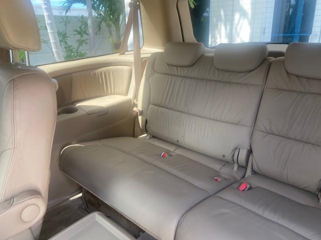 2005 Redrock Pearl /Ivory Honda Odyssey TOURING LOW MILES 62,337 FL (5FNRL38815B) with an 3.5L SOHC MPFI 24-Valve i-VTEC V6 Engine engine, Automatic transmission, located at 4701 North Dixie Hwy, Pompano Beach, FL, 33064, (954) 422-2889, 26.240938, -80.123474 - OUR WEBPAGE FLORIDACARS1.COM HAS OVER 100 PHOTOS AND FREE CARFAX LINK 2005 Honda Odyssey Touring LOADED LEATHER SUNROOF NAVIGATION Van 3.5L V6 F SOHC 24V Gasoline 28 MPG Front Wheel Drive Features ABS Brakes Air Conditioning Alloy Wheels AM/FM Stereo Automatic Transmission Auxiliary Audio Input CD A - Photo#91