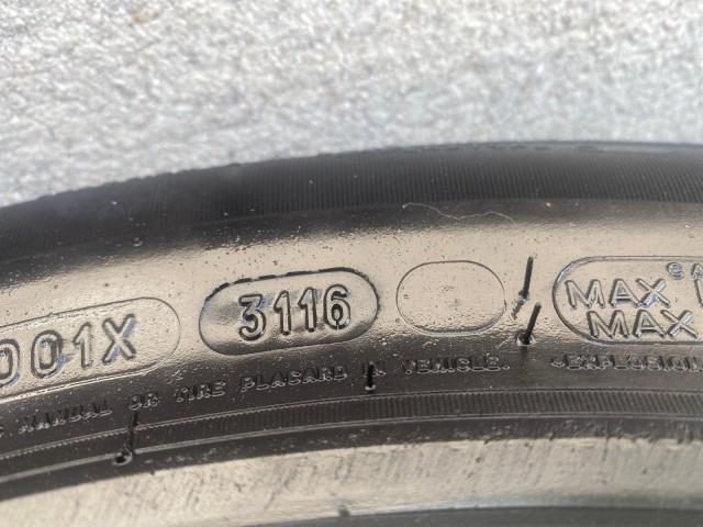 2005 Redrock Pearl /Ivory Honda Odyssey TOURING LOW MILES 62,337 FL (5FNRL38815B) with an 3.5L SOHC MPFI 24-Valve i-VTEC V6 Engine engine, Automatic transmission, located at 4701 North Dixie Hwy, Pompano Beach, FL, 33064, (954) 422-2889, 26.240938, -80.123474 - OUR WEBPAGE FLORIDACARS1.COM HAS OVER 100 PHOTOS AND FREE CARFAX LINK 2005 Honda Odyssey Touring LOADED LEATHER SUNROOF NAVIGATION Van 3.5L V6 F SOHC 24V Gasoline 28 MPG Front Wheel Drive Features ABS Brakes Air Conditioning Alloy Wheels AM/FM Stereo Automatic Transmission Auxiliary Audio Input CD A - Photo#96