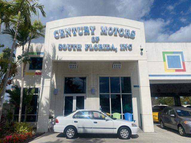 2000 Taffeta White /Gray Honda Civic LX LOW MILES 31,619 1 OWNER (2HGEJ667XYH) with an 1.6L SOHC 16-Valve I4 Engine engine, Automatic transmission, located at 4701 North Dixie Hwy, Pompano Beach, FL, 33064, (954) 422-2889, 26.240938, -80.123474 - OUR WEBPAGE FLORIDACARS1.COM HAS OVER 100 PHOTOS AND FREE CARFAX LINK 2000 Honda Civic LX 1 OWNER Sedan 4 DR 1.6L I4 F SOHC 16V Gasoline 36 MPG Front Wheel Drive Features ABS Brakes Air Conditioning AM/FM Stereo Automatic Transmission Cloth Seats Cruise Control Power Locks Power Mirrors Power Window - Photo#0