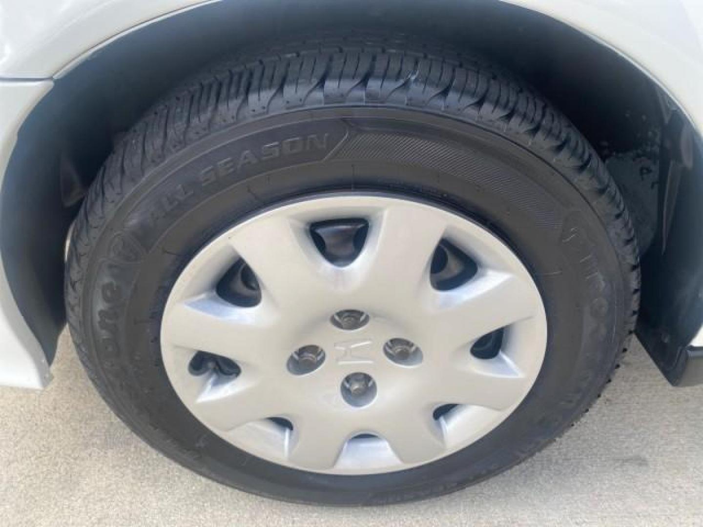 2000 Taffeta White /Gray Honda Civic LX LOW MILES 31,619 1 OWNER (2HGEJ667XYH) with an 1.6L SOHC 16-Valve I4 Engine engine, Automatic transmission, located at 4701 North Dixie Hwy, Pompano Beach, FL, 33064, (954) 422-2889, 26.240938, -80.123474 - OUR WEBPAGE FLORIDACARS1.COM HAS OVER 100 PHOTOS AND FREE CARFAX LINK 2000 Honda Civic LX 1 OWNER Sedan 4 DR 1.6L I4 F SOHC 16V Gasoline 36 MPG Front Wheel Drive Features ABS Brakes Air Conditioning AM/FM Stereo Automatic Transmission Cloth Seats Cruise Control Power Locks Power Mirrors Power Window - Photo#19