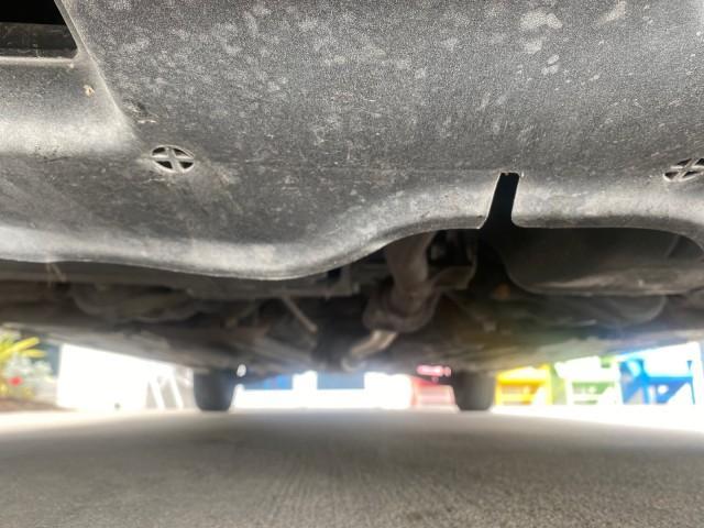 2000 Taffeta White /Gray Honda Civic LX LOW MILES 31,619 1 OWNER (2HGEJ667XYH) with an 1.6L SOHC 16-Valve I4 Engine engine, Automatic transmission, located at 4701 North Dixie Hwy, Pompano Beach, FL, 33064, (954) 422-2889, 26.240938, -80.123474 - OUR WEBPAGE FLORIDACARS1.COM HAS OVER 100 PHOTOS AND FREE CARFAX LINK 2000 Honda Civic LX 1 OWNER Sedan 4 DR 1.6L I4 F SOHC 16V Gasoline 36 MPG Front Wheel Drive Features ABS Brakes Air Conditioning AM/FM Stereo Automatic Transmission Cloth Seats Cruise Control Power Locks Power Mirrors Power Window - Photo#21