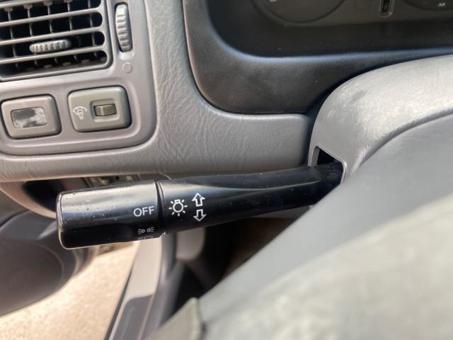 2000 Taffeta White /Gray Honda Civic LX LOW MILES 31,619 1 OWNER (2HGEJ667XYH) with an 1.6L SOHC 16-Valve I4 Engine engine, Automatic transmission, located at 4701 North Dixie Hwy, Pompano Beach, FL, 33064, (954) 422-2889, 26.240938, -80.123474 - OUR WEBPAGE FLORIDACARS1.COM HAS OVER 100 PHOTOS AND FREE CARFAX LINK 2000 Honda Civic LX 1 OWNER Sedan 4 DR 1.6L I4 F SOHC 16V Gasoline 36 MPG Front Wheel Drive Features ABS Brakes Air Conditioning AM/FM Stereo Automatic Transmission Cloth Seats Cruise Control Power Locks Power Mirrors Power Window - Photo#49