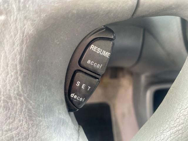 2000 Taffeta White /Gray Honda Civic LX LOW MILES 31,619 1 OWNER (2HGEJ667XYH) with an 1.6L SOHC 16-Valve I4 Engine engine, Automatic transmission, located at 4701 North Dixie Hwy, Pompano Beach, FL, 33064, (954) 422-2889, 26.240938, -80.123474 - OUR WEBPAGE FLORIDACARS1.COM HAS OVER 100 PHOTOS AND FREE CARFAX LINK 2000 Honda Civic LX 1 OWNER Sedan 4 DR 1.6L I4 F SOHC 16V Gasoline 36 MPG Front Wheel Drive Features ABS Brakes Air Conditioning AM/FM Stereo Automatic Transmission Cloth Seats Cruise Control Power Locks Power Mirrors Power Window - Photo#51