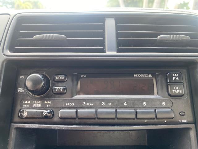 2000 Taffeta White /Gray Honda Civic LX LOW MILES 31,619 1 OWNER (2HGEJ667XYH) with an 1.6L SOHC 16-Valve I4 Engine engine, Automatic transmission, located at 4701 North Dixie Hwy, Pompano Beach, FL, 33064, (954) 422-2889, 26.240938, -80.123474 - OUR WEBPAGE FLORIDACARS1.COM HAS OVER 100 PHOTOS AND FREE CARFAX LINK 2000 Honda Civic LX 1 OWNER Sedan 4 DR 1.6L I4 F SOHC 16V Gasoline 36 MPG Front Wheel Drive Features ABS Brakes Air Conditioning AM/FM Stereo Automatic Transmission Cloth Seats Cruise Control Power Locks Power Mirrors Power Window - Photo#57