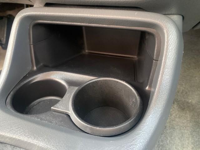 2000 Taffeta White /Gray Honda Civic LX LOW MILES 31,619 1 OWNER (2HGEJ667XYH) with an 1.6L SOHC 16-Valve I4 Engine engine, Automatic transmission, located at 4701 North Dixie Hwy, Pompano Beach, FL, 33064, (954) 422-2889, 26.240938, -80.123474 - OUR WEBPAGE FLORIDACARS1.COM HAS OVER 100 PHOTOS AND FREE CARFAX LINK 2000 Honda Civic LX 1 OWNER Sedan 4 DR 1.6L I4 F SOHC 16V Gasoline 36 MPG Front Wheel Drive Features ABS Brakes Air Conditioning AM/FM Stereo Automatic Transmission Cloth Seats Cruise Control Power Locks Power Mirrors Power Window - Photo#59