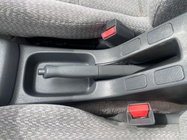 2000 Taffeta White /Gray Honda Civic LX LOW MILES 31,619 1 OWNER (2HGEJ667XYH) with an 1.6L SOHC 16-Valve I4 Engine engine, Automatic transmission, located at 4701 North Dixie Hwy, Pompano Beach, FL, 33064, (954) 422-2889, 26.240938, -80.123474 - OUR WEBPAGE FLORIDACARS1.COM HAS OVER 100 PHOTOS AND FREE CARFAX LINK 2000 Honda Civic LX 1 OWNER Sedan 4 DR 1.6L I4 F SOHC 16V Gasoline 36 MPG Front Wheel Drive Features ABS Brakes Air Conditioning AM/FM Stereo Automatic Transmission Cloth Seats Cruise Control Power Locks Power Mirrors Power Window - Photo#61