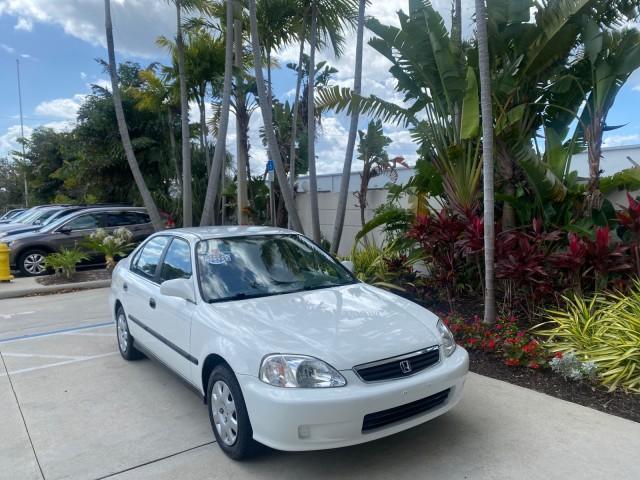 2000 Taffeta White /Gray Honda Civic LX LOW MILES 31,619 1 OWNER (2HGEJ667XYH) with an 1.6L SOHC 16-Valve I4 Engine engine, Automatic transmission, located at 4701 North Dixie Hwy, Pompano Beach, FL, 33064, (954) 422-2889, 26.240938, -80.123474 - OUR WEBPAGE FLORIDACARS1.COM HAS OVER 100 PHOTOS AND FREE CARFAX LINK 2000 Honda Civic LX 1 OWNER Sedan 4 DR 1.6L I4 F SOHC 16V Gasoline 36 MPG Front Wheel Drive Features ABS Brakes Air Conditioning AM/FM Stereo Automatic Transmission Cloth Seats Cruise Control Power Locks Power Mirrors Power Window - Photo#89