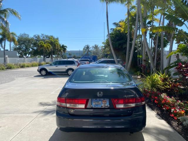 2004 Graphite Pearl /Gray Honda Accord Sdn LX LOW MILES 68,079 (1HGCM56344A) with an 2.4L DOHC MPFI 16-Valve i-VTEC I4 Engine engine, Automatic transmission, located at 4701 North Dixie Hwy, Pompano Beach, FL, 33064, (954) 422-2889, 26.240938, -80.123474 - OUR WEBPAGE FLORIDACARS1.COM HAS OVER 100 PHOTOS AND FREE CARFAX LINK 2004 Honda Accord LX Sedan 4 DR 2.4L I4 F DOHC Gasoline 34 MPG Front Wheel Drive Features ABS Brakes Air Conditioning AM/FM Stereo Automatic Transmission Cassette Player CD Audio Cloth Seats Cruise Control Power Locks Power Mirror - Photo#6