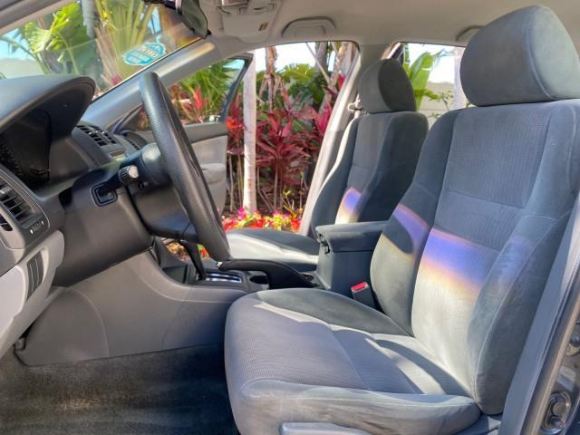 2004 Graphite Pearl /Gray Honda Accord Sdn LX LOW MILES 68,079 (1HGCM56344A) with an 2.4L DOHC MPFI 16-Valve i-VTEC I4 Engine engine, Automatic transmission, located at 4701 North Dixie Hwy, Pompano Beach, FL, 33064, (954) 422-2889, 26.240938, -80.123474 - OUR WEBPAGE FLORIDACARS1.COM HAS OVER 100 PHOTOS AND FREE CARFAX LINK 2004 Honda Accord LX Sedan 4 DR 2.4L I4 F DOHC Gasoline 34 MPG Front Wheel Drive Features ABS Brakes Air Conditioning AM/FM Stereo Automatic Transmission Cassette Player CD Audio Cloth Seats Cruise Control Power Locks Power Mirror - Photo#10