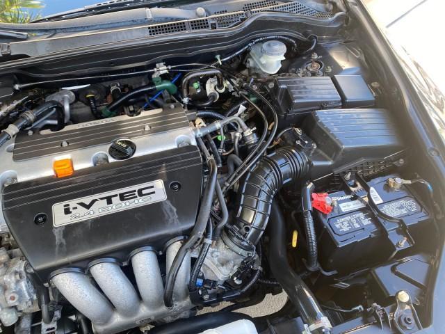 2004 Graphite Pearl /Gray Honda Accord Sdn LX LOW MILES 68,079 (1HGCM56344A) with an 2.4L DOHC MPFI 16-Valve i-VTEC I4 Engine engine, Automatic transmission, located at 4701 North Dixie Hwy, Pompano Beach, FL, 33064, (954) 422-2889, 26.240938, -80.123474 - OUR WEBPAGE FLORIDACARS1.COM HAS OVER 100 PHOTOS AND FREE CARFAX LINK 2004 Honda Accord LX Sedan 4 DR 2.4L I4 F DOHC Gasoline 34 MPG Front Wheel Drive Features ABS Brakes Air Conditioning AM/FM Stereo Automatic Transmission Cassette Player CD Audio Cloth Seats Cruise Control Power Locks Power Mirror - Photo#25