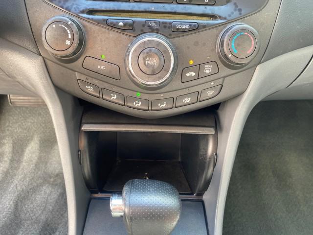 2004 Graphite Pearl /Gray Honda Accord Sdn LX LOW MILES 68,079 (1HGCM56344A) with an 2.4L DOHC MPFI 16-Valve i-VTEC I4 Engine engine, Automatic transmission, located at 4701 North Dixie Hwy, Pompano Beach, FL, 33064, (954) 422-2889, 26.240938, -80.123474 - OUR WEBPAGE FLORIDACARS1.COM HAS OVER 100 PHOTOS AND FREE CARFAX LINK 2004 Honda Accord LX Sedan 4 DR 2.4L I4 F DOHC Gasoline 34 MPG Front Wheel Drive Features ABS Brakes Air Conditioning AM/FM Stereo Automatic Transmission Cassette Player CD Audio Cloth Seats Cruise Control Power Locks Power Mirror - Photo#57